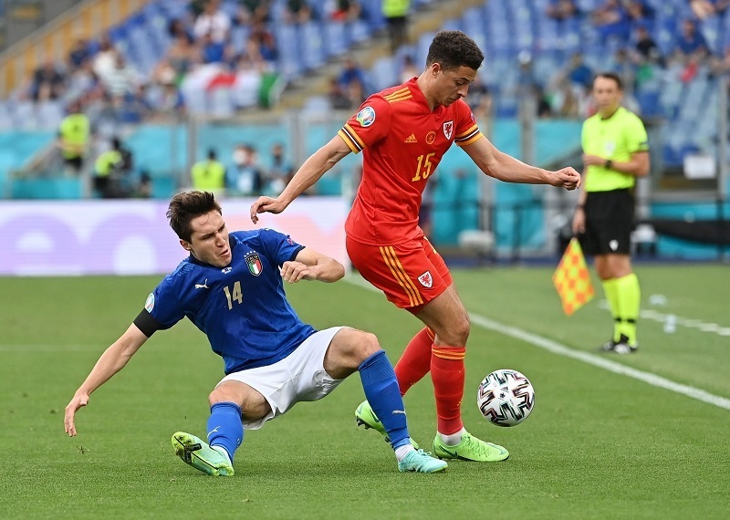 cac-vi-tri-hau-ve-tren-san-11-nguoi